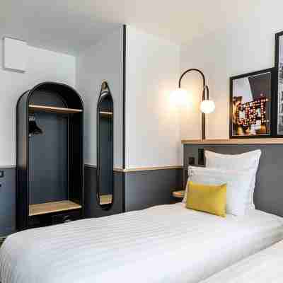 Best Western M-Treize Paris Asnieres Rooms