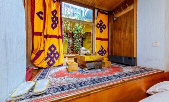 Tone · Chain · Poshtel (Lhasa Jokhang Temple Ancient City)