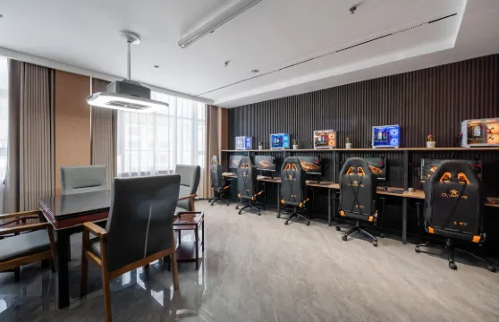 逸競電競酒店（類烏齊店）