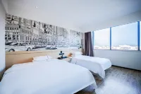 City Comfort Inn Hotel (Jingmen Shayang Trade City Lotus Road Farmers Market)