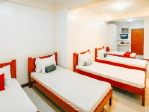 RedDoorz @ S and L Apartelle Daraga Albay Hoteles en Daraga