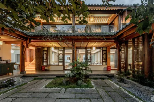 大理古城隱芳廬客棧 - 小旅館
