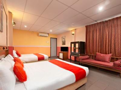 OYO 90929 DJ Hotel