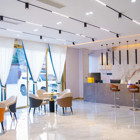 Ninglang Jinjia Grand Hotel