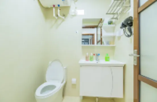 Sea View Homestay (Gold Coast Luojia Temple Branch)