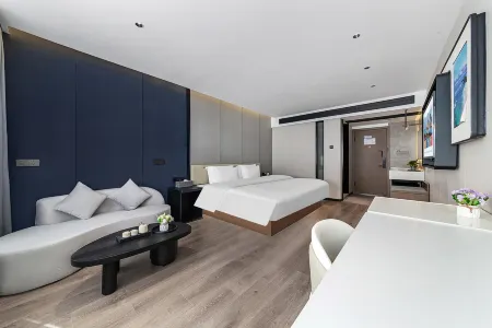 MAX Hotel Отели рядом с достопримечательностью «Jieyang City God Temple»