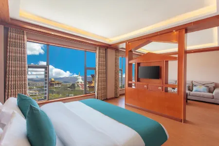 Yong Zhu Qi Ju Xi Jing Hotel (Ganzi Hongjun Road white pagoda park Branch)