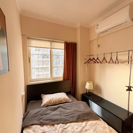 Guangzhou Granule Youth Hotel