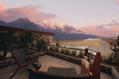 Thousands of Mountains Veiled in Evening Snow • Golden Rays Gilding the Peaks | Panoramic View Hotel