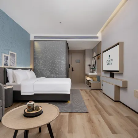 Country Inn & Suites by Radisson Xiaogan East Station Long March Road Hotel โรงแรมในเซี่ยวกาน
