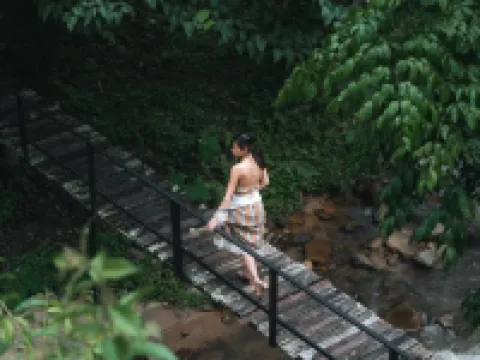 湄甘榜溪流之家 湄昂酒店