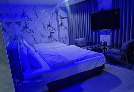 유나비즈니스호텔 로비 또는 객실