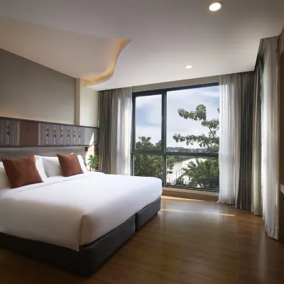Emmaline Hotel NAN Hotels near Phumin Temple