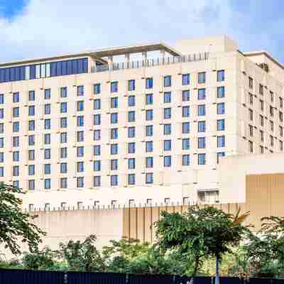 Seda Manila Bay near Ayala Malls Hotel Exterior