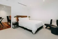 Ampersand Estates The Vintner's Residence Hotels in Pemberton