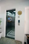 Shimen Jinyue Hotel