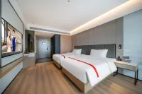 GreenTree Eastern Hotel (Beitun Pedestrian Street) Отели рядом с достопримечательностью «Пассажирская станция Алтай-Бэй»