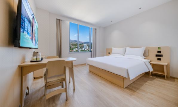 Hi Inn (Panzhihua South Railway Station)