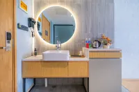 Mingyang Hotel (Taiyuan South Station Shanxi University Store) Hotels near Xiao Dian