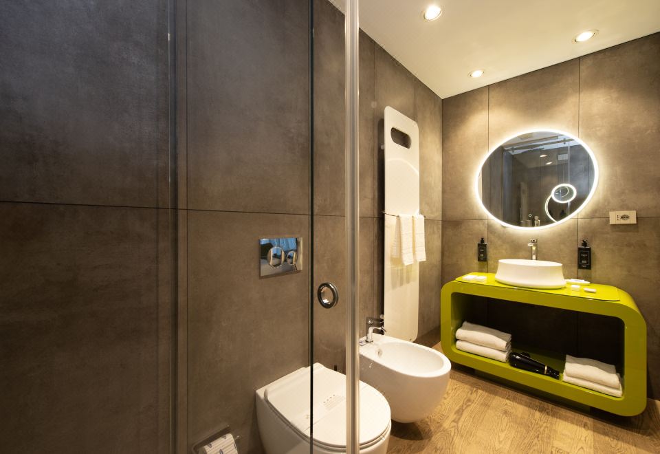 더 스트리트 밀라노 두오모 객실 전경