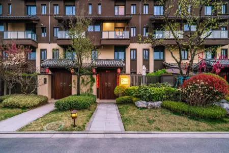 Tangzhen Anyue Villa Отели рядом с достопримечательностью «Eye of Mount Taibai»