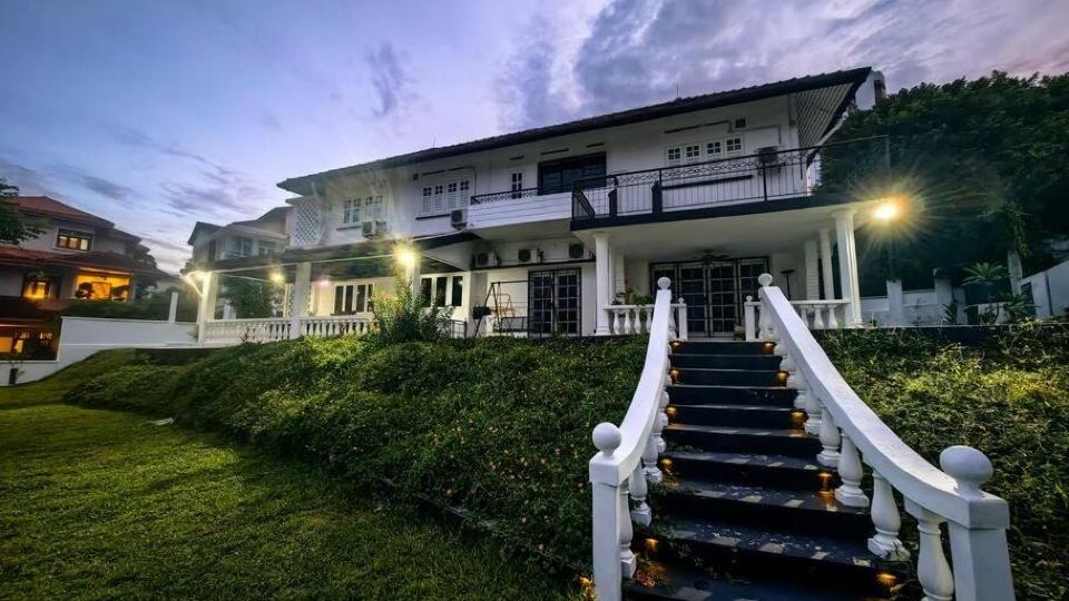TREEBRIDGE HOUSE