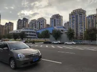 zhenshang hotel - parking