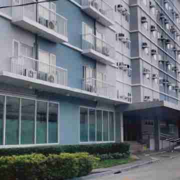 HapiBelles Staycation Trees Residence Tower 8 Hotel Exterior