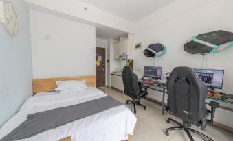 Xiamen Cool E-sports Apartment