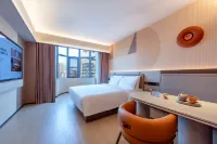 Orange Hotel (Yantai Railway Station, Wuyue Plaza) Hotels in Yantai