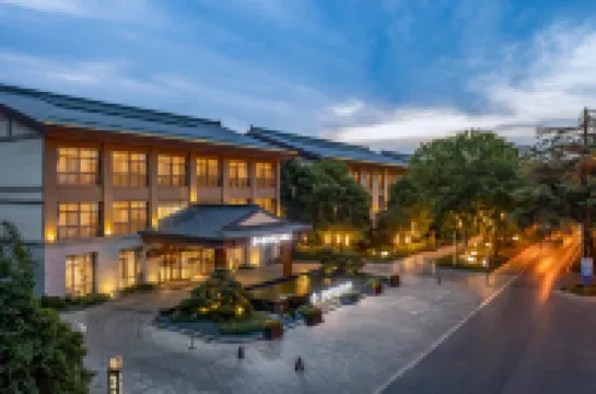 SLENDER WEST LAKE SONGCHENG  HOTEL Hotels in 
