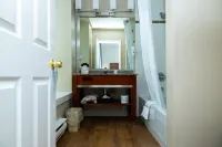 Quality Inn & Suites Downtown Vancouver