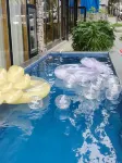 Rans Insan (Libo Xiaoqikong East Gate) - مسبح