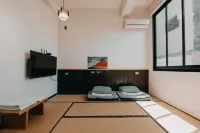 เรด เฮาส์ แอนด์ โอลด์ เลน-เฉิงกง อินน์