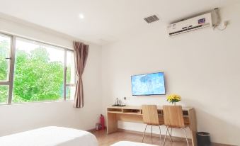 Rujia Business Hotel (Zhanjiang Aihua Plaza)