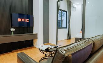 Ezity Central - Tao Dan Park