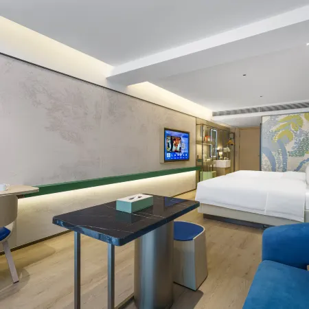 Campanile Hotel（Guiyang Penshuichi Trade Plaze）