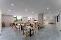 Huanghe Zhi Xuan Hotel Hotel di Hequ County