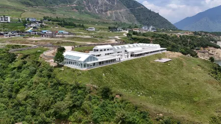 Yele Lake Scientific Research Hotel