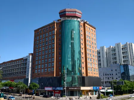 Home Inn Select (Taiyuan Railway Station West Square Chaoyang Street Branch) Отели рядом с достопримечательностью «Shuangta Temple (Twin Pagoda Temple)»