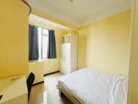 Qiyue Luxury 8K Projection Homestay (Guangxi University 33rd Middle School Subway Station) - อพาร์ทเม้นท์