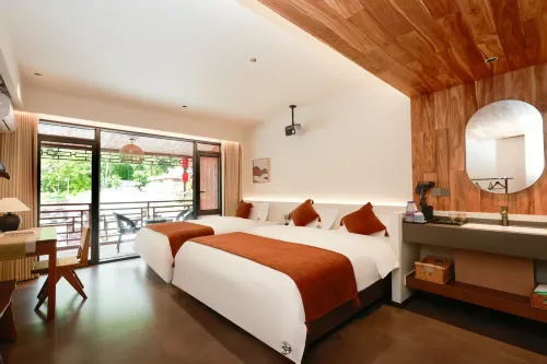 Songjian Mingyue Homestay ( Shennongjia Dajiuhu National Wetland Park Scenic Area)