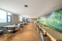 Toronto 3 Hotels Hotels in Yugan