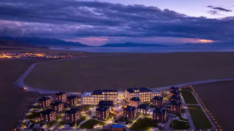 Selim Lake Spruce Resort in Bole