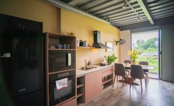 LiJu's House - Access to Hanoi Centre, Full Kitchen