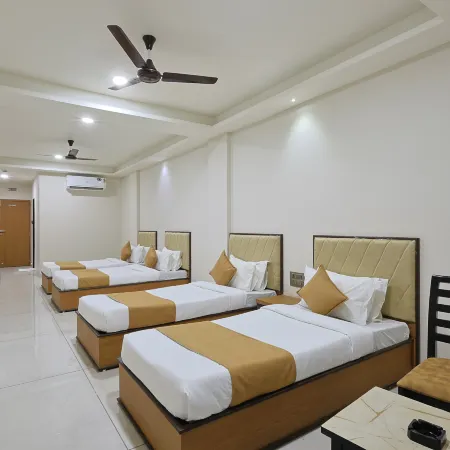 TGR Hotel Отели в г. Мандра