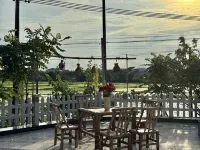 Five Stars Diaolou Lodge​