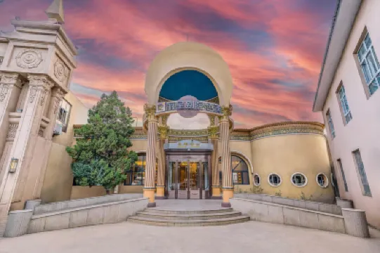 Rezen Seman (Kashgar) Hotels near The Former Russian Consulate in 1890