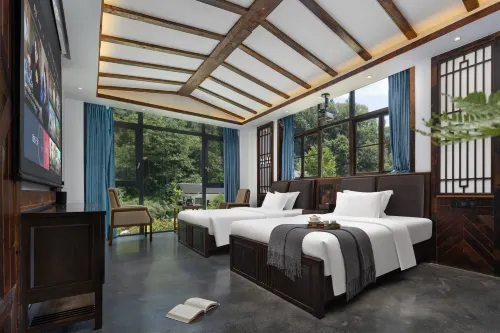 Zhangjiajie Yanxiju Homestay (Zhangjiajie Forest Park)