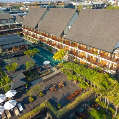 Swarga Suites Bali Berawa, Marclan Collection ベラワ・ビーチ周辺のホテル